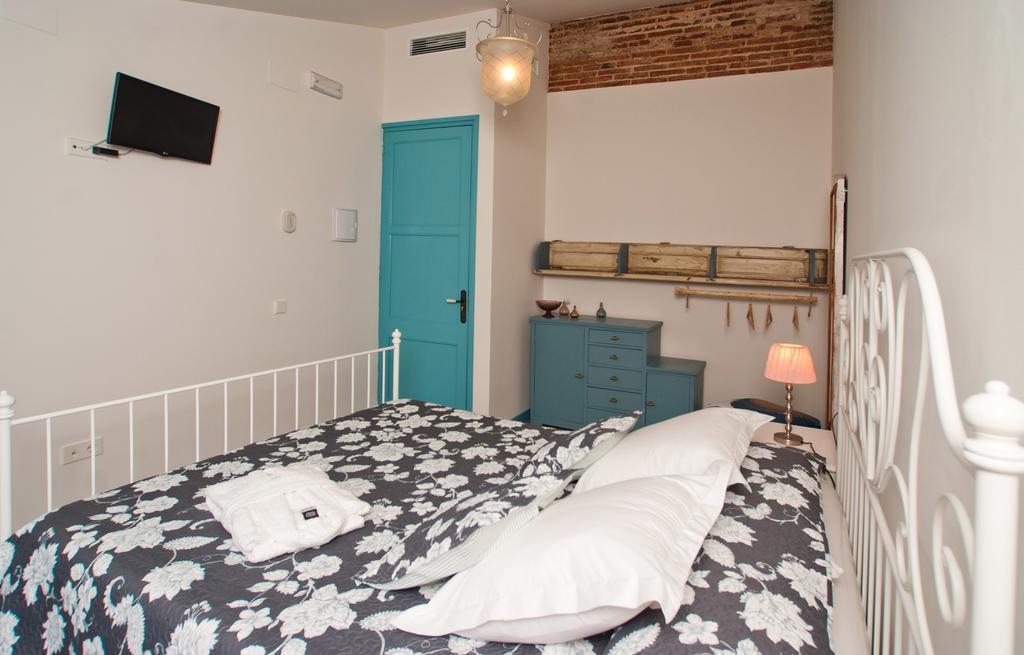 Hotel Hostal Chic Sant Feliu de Guíxols Kamer foto